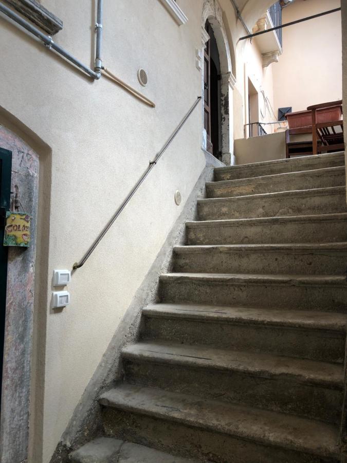 Il Minotauro B&B A 5 Minuti Da Popoli Vittorito ภายนอก รูปภาพ