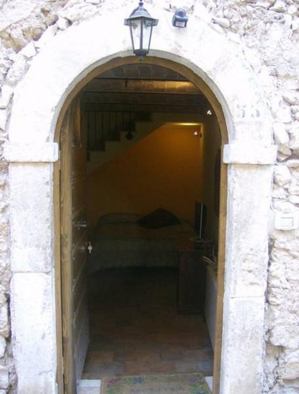 Il Minotauro B&B A 5 Minuti Da Popoli Vittorito ภายนอก รูปภาพ