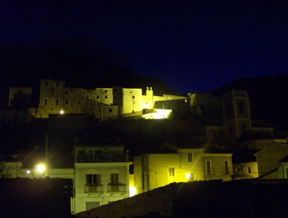 Il Minotauro B&B A 5 Minuti Da Popoli Vittorito ภายนอก รูปภาพ